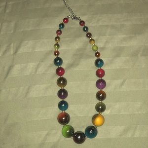Multibeaded necklace